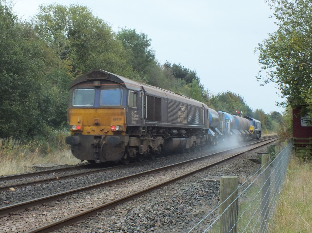 Whistlestopper on Train Siding: Direct Rail Services class 66s No. #66108 and #66426 passing Appleby this afternoon working 3J11 1134 Carlisle Kingmoor to
Carlisle...