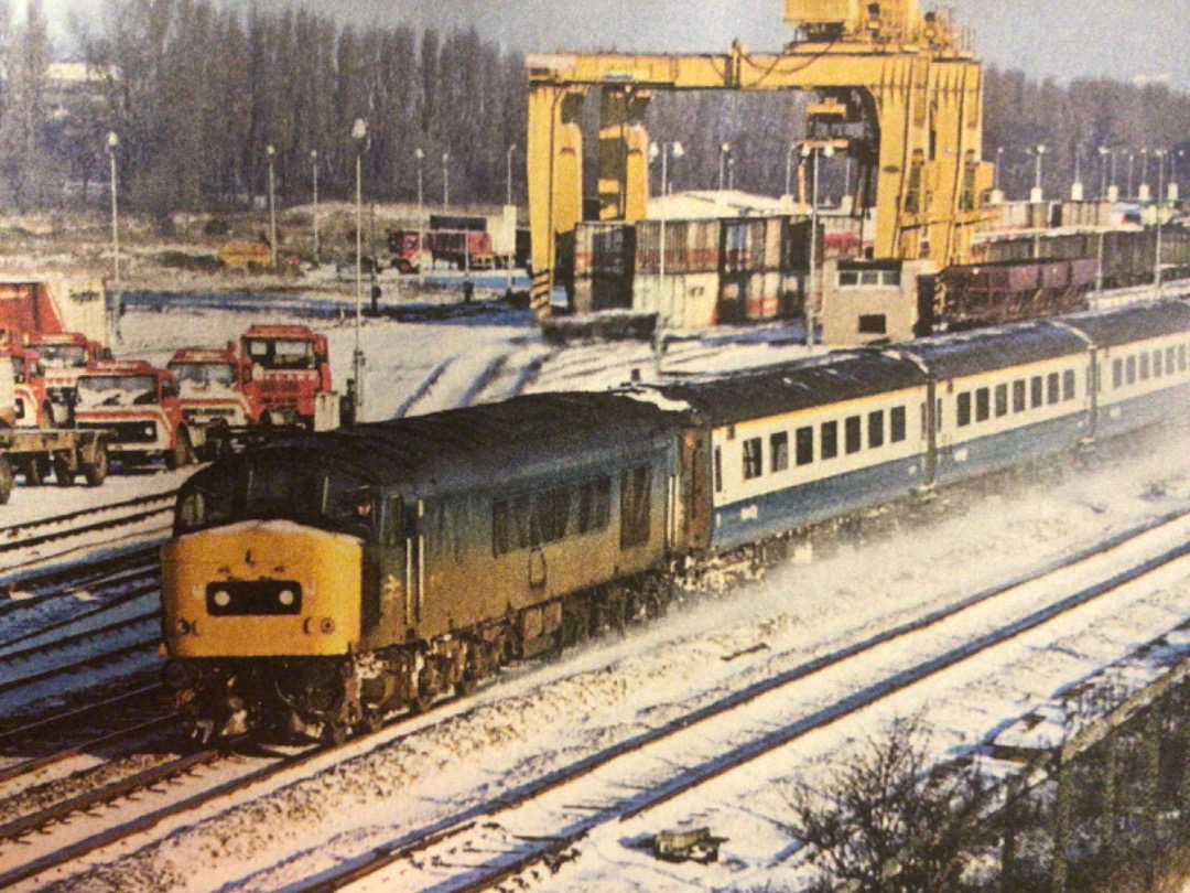 Alex Coomber on Train Siding: A Class 45. 45147 approaches Beeston with a service from Nottingham to London St Pancras on 1st January 1979.