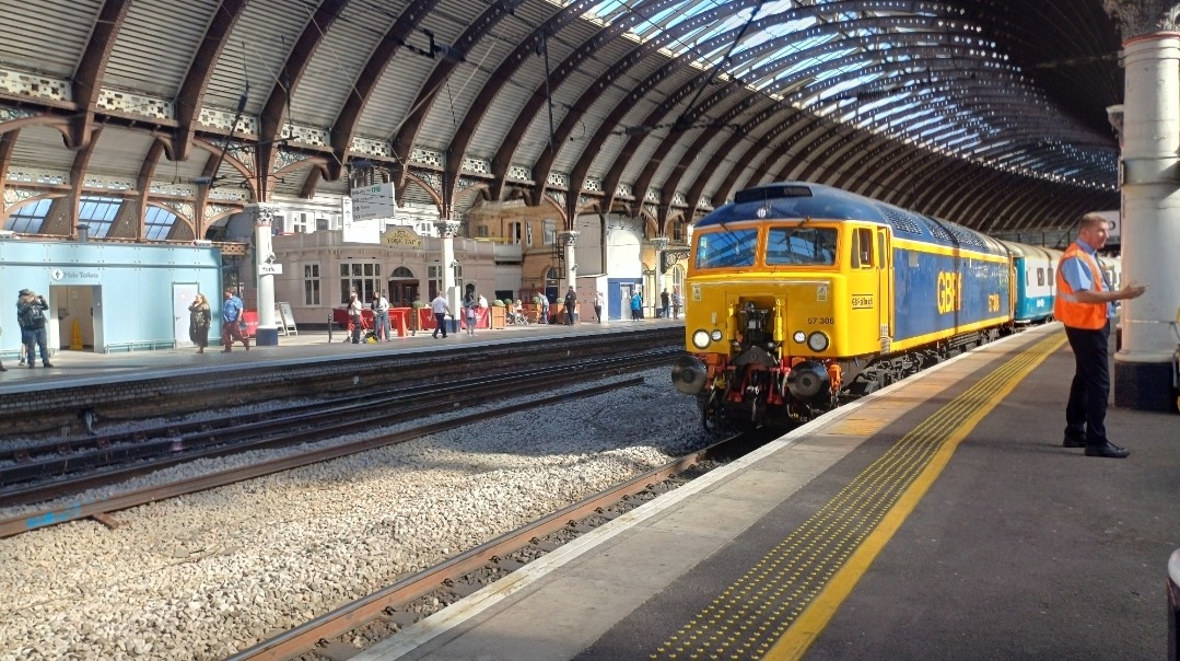 Elijahs transport zone on Train Siding: Yesterday had a great day at York at the national railway museum and also saw a GBRf private charter, with 57306 and
57310...