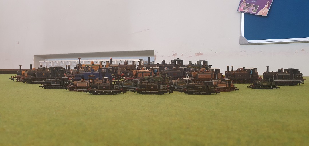 Timothy Shervington on Train Siding: Last Wednesday at the club we had a Terrier theme to celebrate the 150th birthday of the terriers we had some.in 0 gauge 00
gauge...