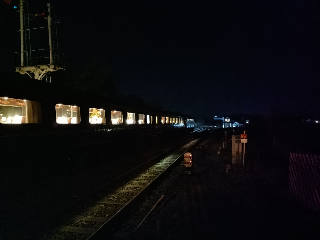 Whistlestopper on Train Siding: West Coast Railways 57601 and 47826 pausing at Appleby late this evening working the return leg of the 'Chester Christmas
Markets...