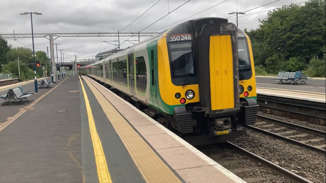 Theo555 on Train Siding: Went to Birmingham International yesterday and met up with @George and also did some filming, very good day, YouTube video coming on
this next...