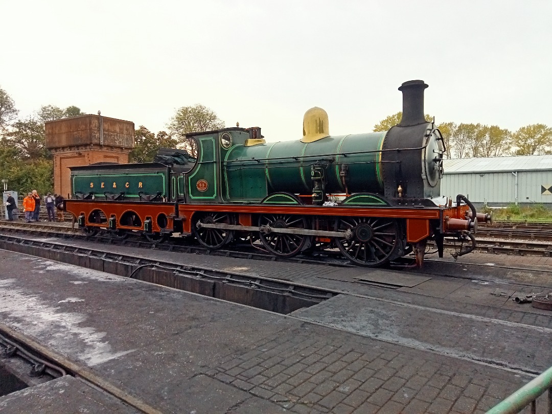 Richard Andrew Swayne on Train Siding: #trainspotting #steam #steamlocomotive #locomotive #bluebell #bluebellrailway #beachyhead #sirnigelgresley #a4 #gala