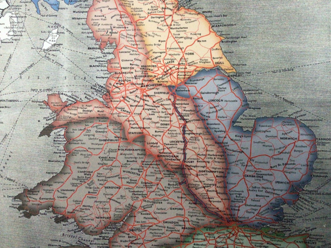 Alex Coomber on Train Siding: On nationalisation in 1948. The British Railways Network was divided into 6 operational regions. There were changes to these
boundaries...