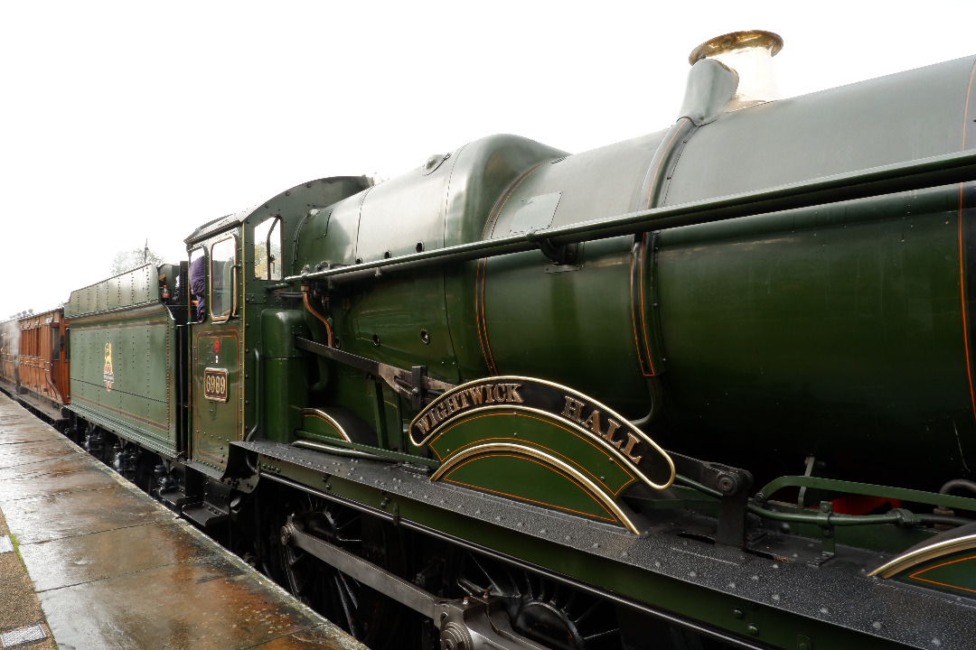 Rafael on Rails on Train Siding: Giants of Steam at the Bluebell Railway: 73082 Camelot, 6989 Wightwick Hall, 60007 Sir Nigel Gresley and 34059 Sir Archibald
Sinclair.