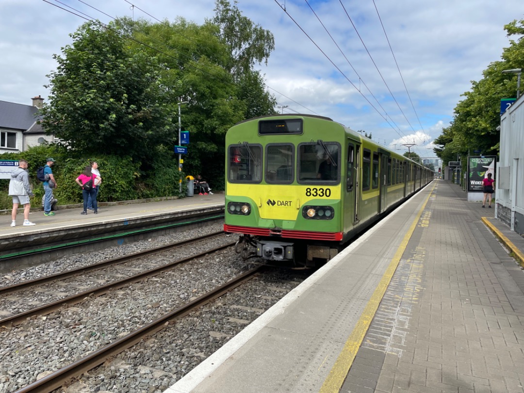 Andrea Worringer on Train Siding: Finally managed to get back on some trains after a long time with a few trips on the Dublin Dart