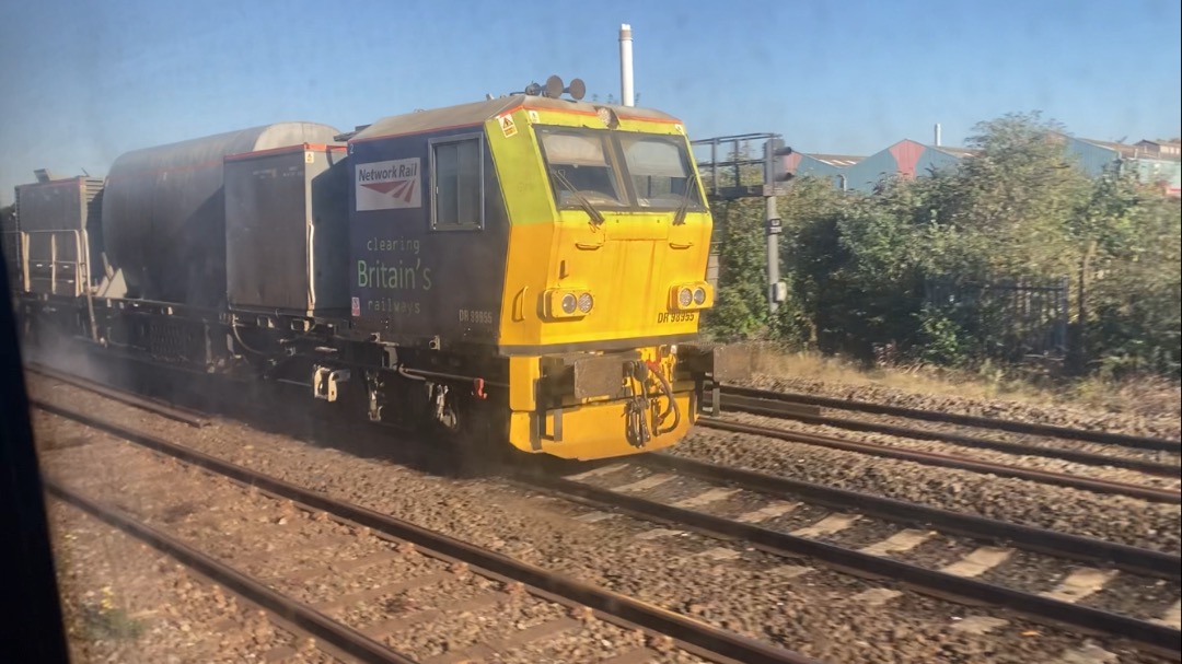 Theo555 on Train Siding: Alright, not too much to say about today, but today @George and I decided to do a bit of spotting at Bham New St and Intl, got to ride
a good...