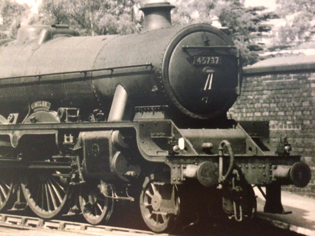 Alex Coomber on Train Siding: Atherstone. northwest of Nuneaton was a typical Trent Valley Style Station with the signal box located in a lofty position on a
gantry....