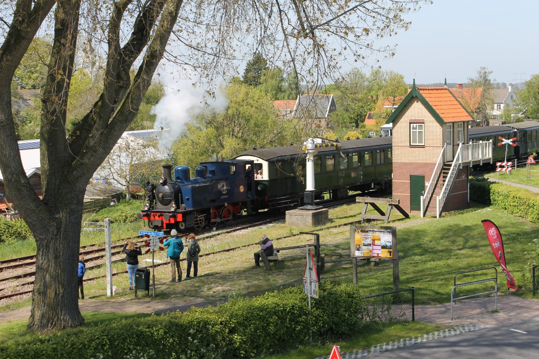 Hans Boudetrein on Train Siding: Het voorjaar komt er weer aan. Stoomtram Goes-Borsele in het voorjaar. Hoedekenskerke 3 mei 2023