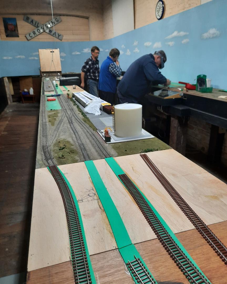 Bob Cowdell on Train Siding: My club (Albany MRC) decided to build a new DCC layout during Covid19 shut-down to the public. Being made in modular form.