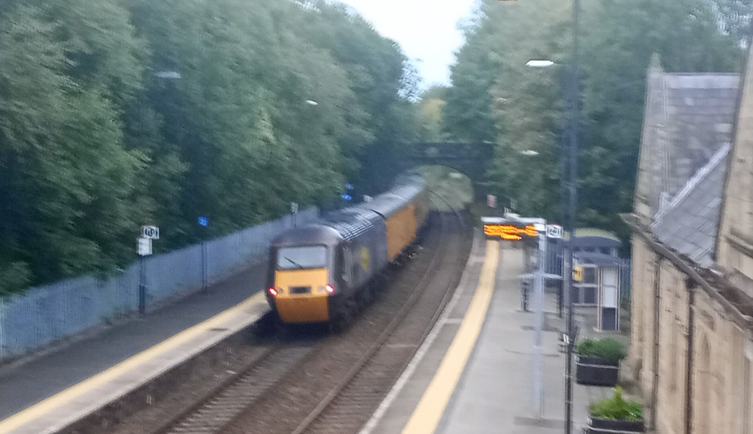 Hardley Distant on Train Siding: CURRENT: 43301 (Front - 1st Photo) and 43303 (Rear - 2nd Photo) pass through Ruabon Station today with the 1Q55 12:55 Derby RTC
to...