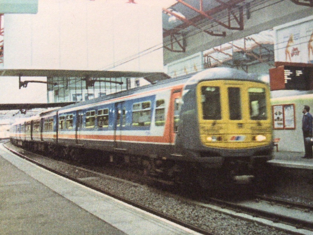 Alex Coomber on Train Siding: A Class 319 No. 319012 25KV/750 Volt DC Third Rail built in 2 matches at York for the New Cross London Thameslink service from
Bedford to...