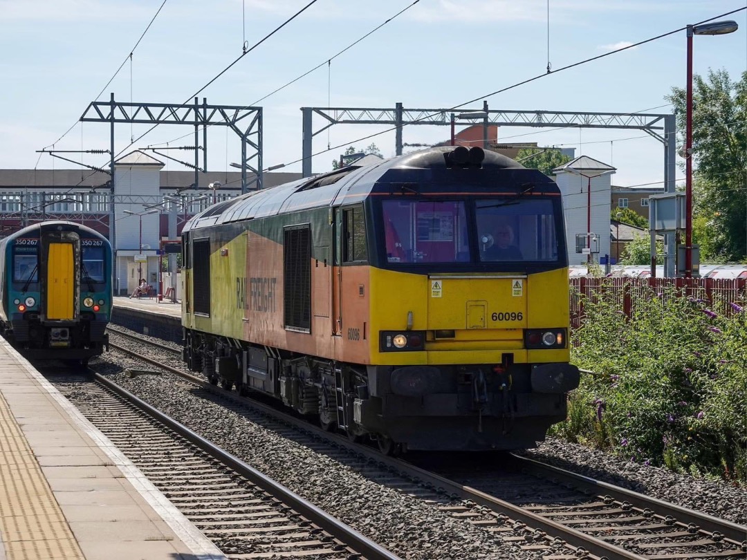 Inter City Railway Society on Train Siding: Class 60096 is seen passing Harrow and Wealdstone working 0Z61 Willesden DC Rail Sidings to Chaddesden Sidings.