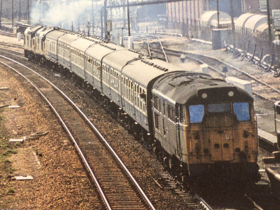 Alex Coomber on Train Siding: A Class 31. 31421 leading and 2x Class 37s. 37190 and 37223 on the rear on working the 10:28 AM from Taunton to Manchester
Piccadilly on...