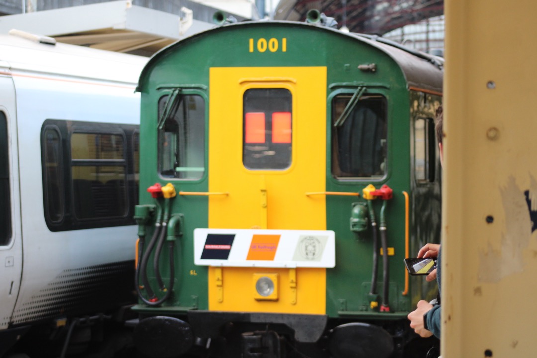 Rhys Harrison on Train Siding: And here are some pictures of the 'Bakers Dozen' railtour which went around all of the London Termini!