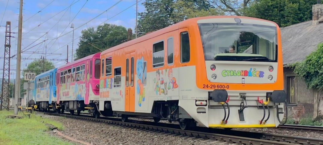 Davca ☑️ on Train Siding: Train " cyklohráček" operated by czech Railways with locomotive " veselá kráva" from
Prague main station to Rožmitál pod...