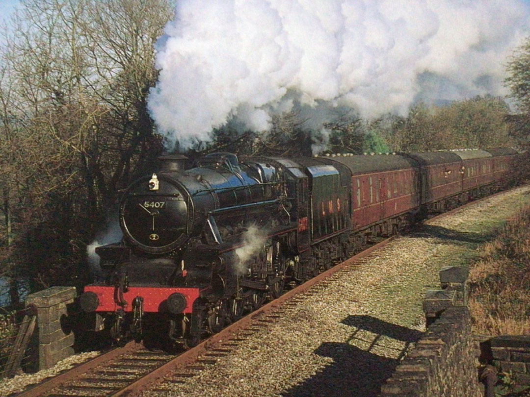 Alex Coomber on Train Siding: An LMS Class 5 4-6-0 No. 5407 leaves Irwell with a train from Rawtenstall to Bury. 18 of Staniers Class 5s have been saved and are
ideal...