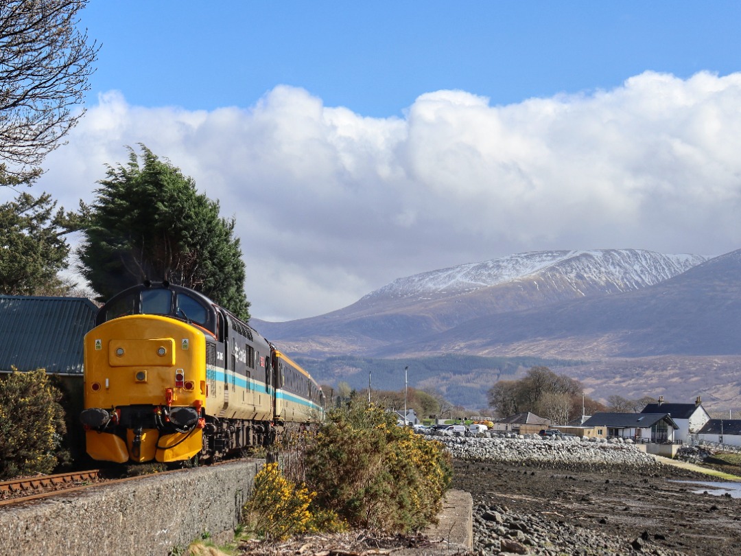 The Jamster on Train Siding: Locomotive Services 37409 {Loch Awe} brings up the rear of 1Z38 1134 Mallaig to Fort William "The West Highlander" on the
approach to...