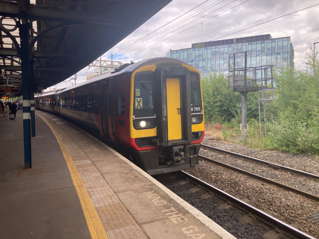 Theo555 on Train Siding: Took a holiday trip up to Manchester today!! Went on some trains that I haven't been on yet, another post will come tomorrow