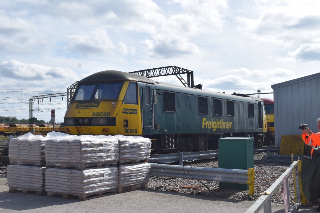 Hardley Distant on Train Siding: On Saturday 14th September 2024, I was lucky enough to be part of a tour of Crewe Basford Hall Yard courtesy of the Intercity
Railway...