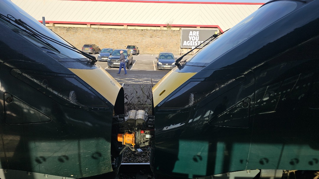 Kacper Rulinski on Train Siding: Random Photo Dump; Class 387 at DID, 2 800s coupled at CPM, 165132 at CPM, a 166 at BTH, 221 at BRI, 800 at BRI, 166205 at CPM,
and...