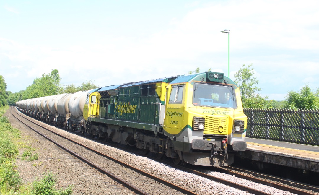 Jamie Armstrong on Train Siding: 70008 6G65 0919 Hope (Earles Sidings) Fhh to Walsall Freight Terminal Seen at Tamworth Railway Station (30/05/24)