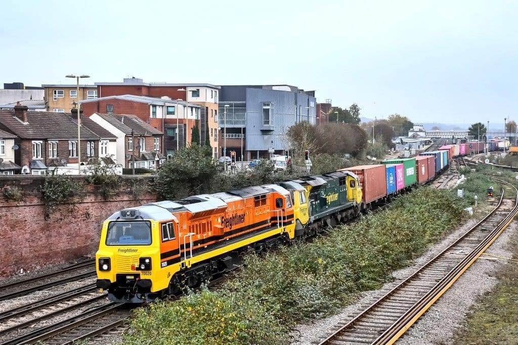 Inter City Railway Society on Train Siding: Freightliner 70020 and 70005 seen departing Eastleigh working 4090 Leeds F.L.T to Southampton M.C.T at 13:31