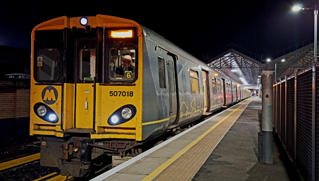 Guard_Amos on Train Siding: Todays night time helping comes from Manchester Oxford Road and Southport (11th November 2024)