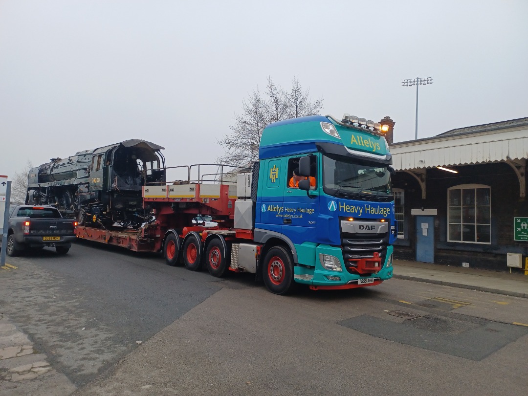 Trainnut on Train Siding: #photo #train #steam #depot 70000 Brittannia leaving Crewe today going to the Severn Valley for Steam trials and running before back
on the...