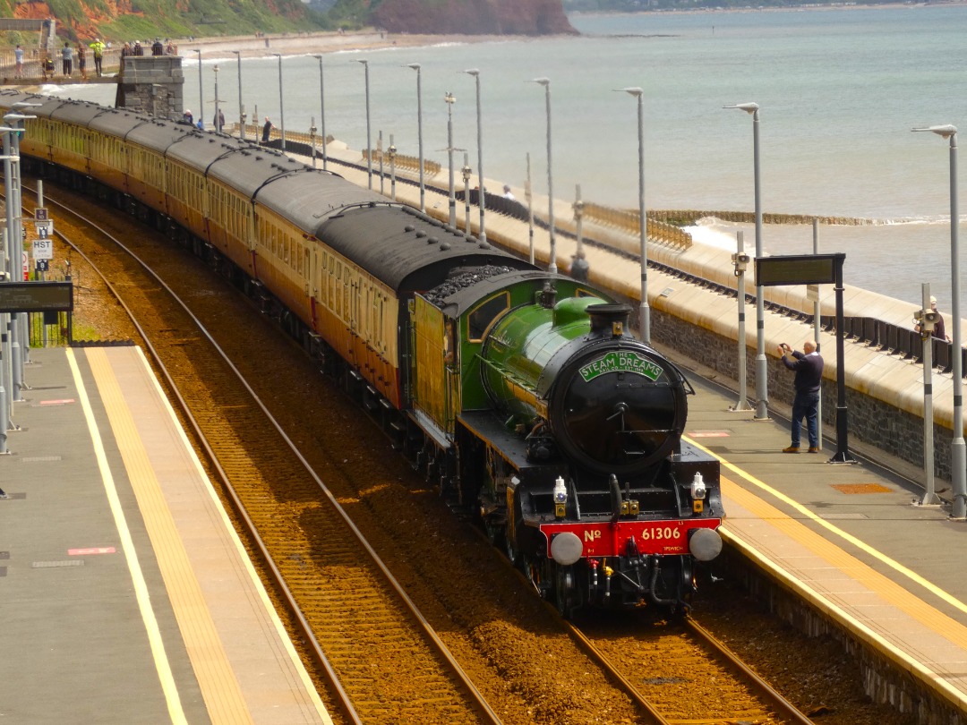 Jacobs Train Videos on Train Siding: Steam loco #61306 'Mayflower' is seen accelerating through Dawlish station today working a railtour from London
Paddington to...