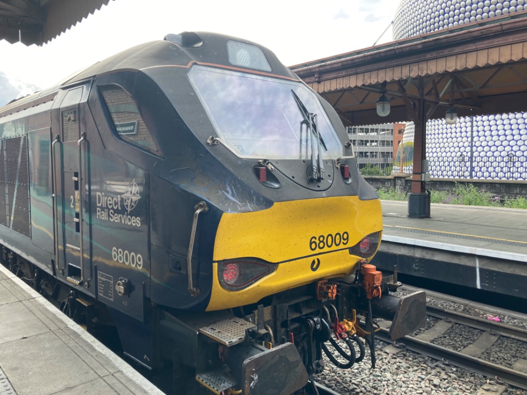 Theo555 on Train Siding: Today was a fantastic day!! I went on 68009 with @George and went to Leamington Spa! Now I don't know when to release a YouTube
Video on this...