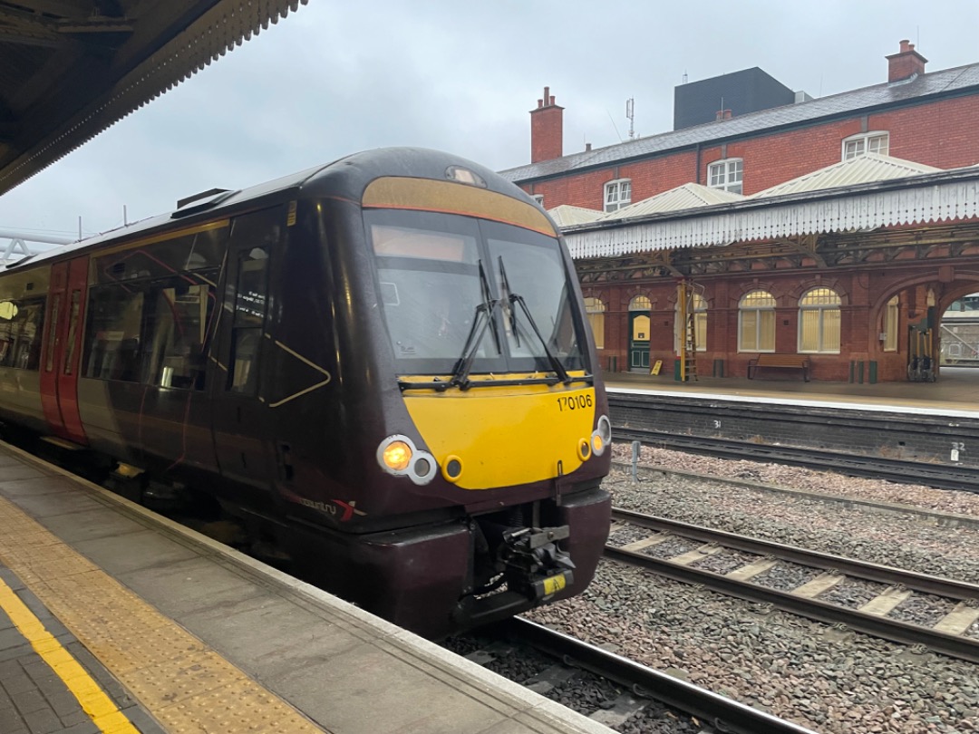 Andrea Worringer on Train Siding: The start of a four day train extravaganza starts with a cross country class 170 from Nottingham to Birmingham New Street.