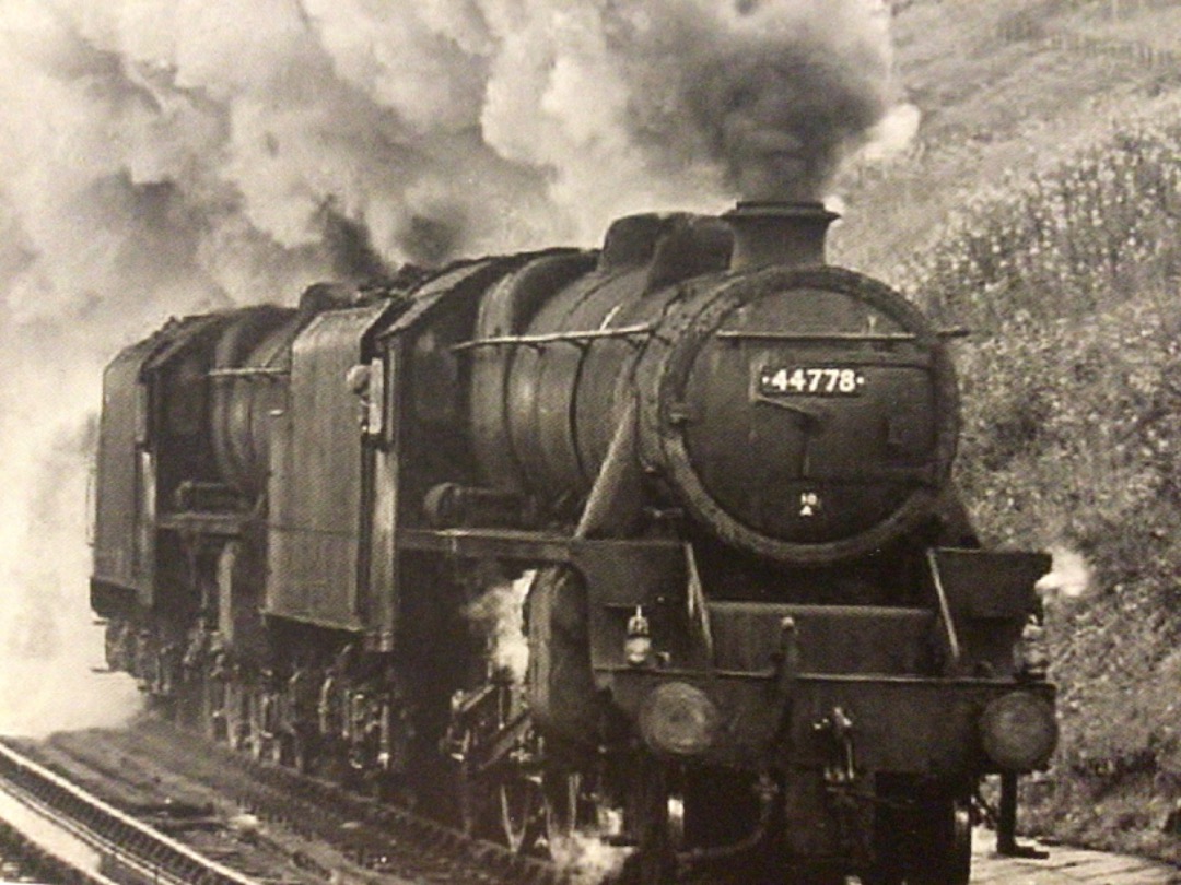 Alex Coomber on Train Siding: Dillicar water troughs were located to the south of Tebay. Here's 2 Stanier Black 5 4-6-0s leading engine No. 44778 sends up
a cloud of...