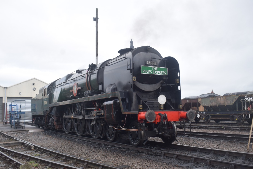 Hardley Distant on Train Siding: HERITAGE: On Tuesday 29th October I took a trip down to Gloucestershire to visit the Gloucestershire & Warwickshire
Railway.