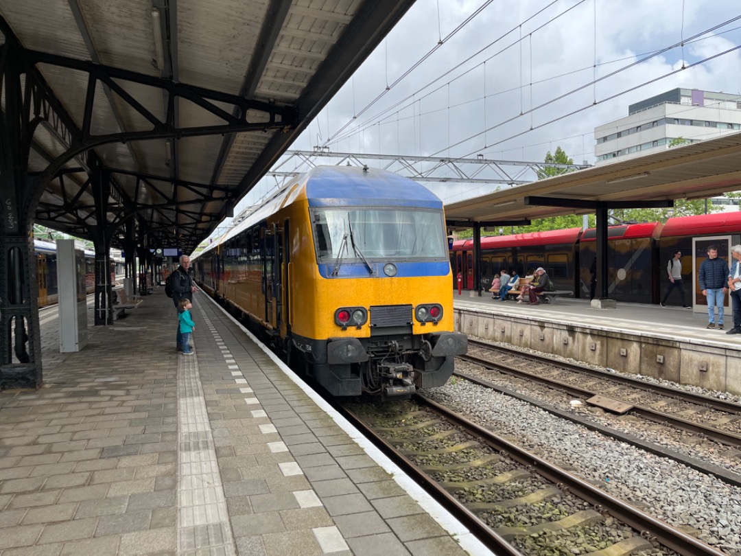 Joran on Train Siding: Wat verschillende treinen die stoppen in Dordrecht. Die treinen op foto's 7 en 8 verschijnen normaal niet in Dordrecht.
