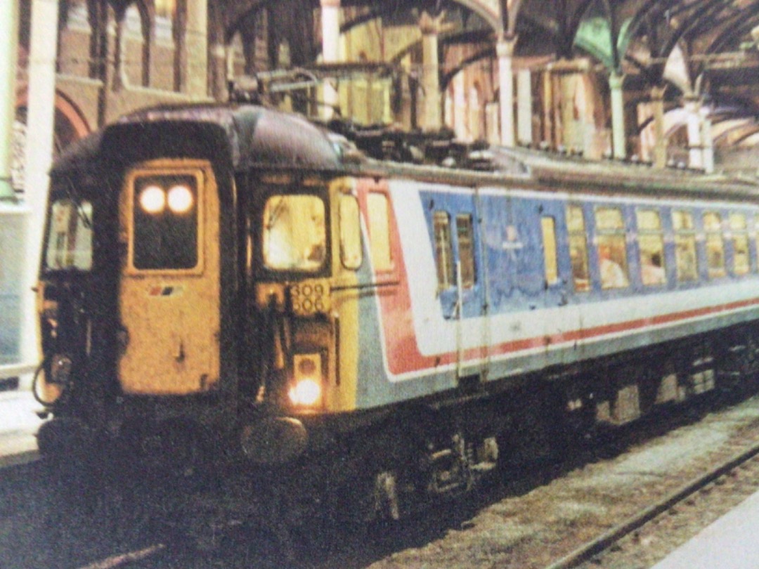 Alex Coomber on Train Siding: A Class 309. No. 309606. No. 309606 sports the later livery as it arrives at London Liverpool Street in January 1994. The
pantograph...