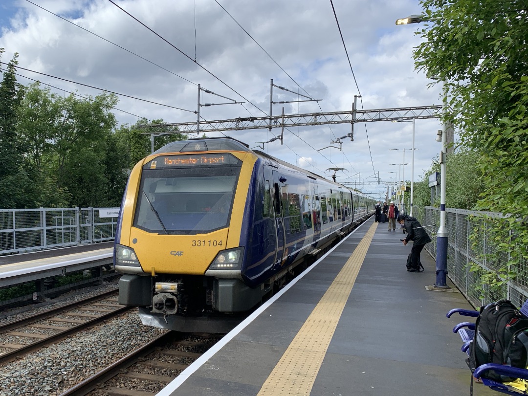 Chris Pindar on Train Siding: This Wednesday's light engine at East Didsbury was 57308 (again!). Also a few from Wilmslow on the way south too.