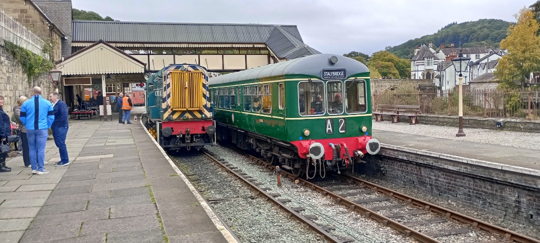 Hardley Distant on Train Siding: HERITAGE: Sunday 6th October 2024 saw me working as Station Assistant at Llangollen Station during the Llangollen
Railway's Railcar...