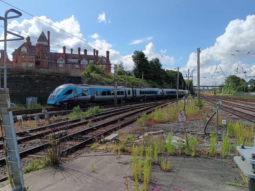 Whistlestopper on Train Siding: Transpennine Express class 397/0 No. #397002 departing Preston this morning working 1M82 0711 Glasgow Central to Manchester
Airport.