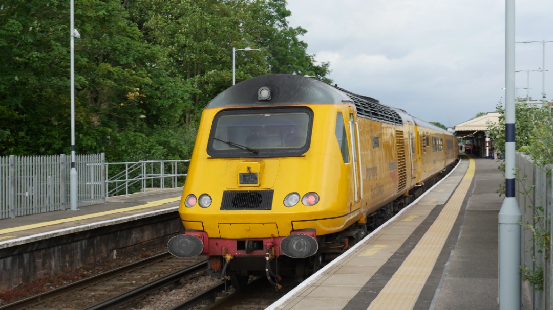 Dean Knight on Train Siding: Now THIS is what I've been waiting to see. 43962 "John Armitt" and 43013 "Mark Carne CBE" pass through
Basingstoke today on 1Q23. The...