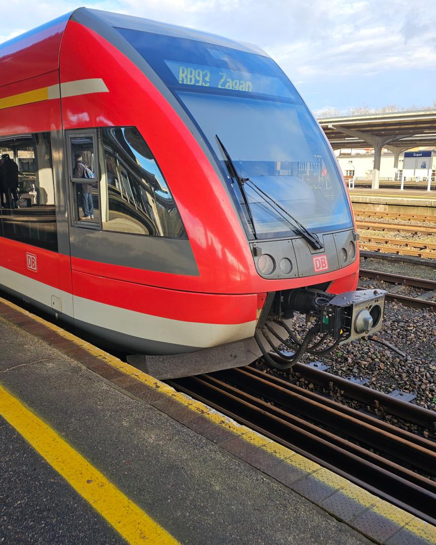 Kacper Rulinski on Train Siding: Few Train Pics I found On my Camera Roll from Poland. ST44, ED250, EP07, and I few others I can't name. There's a few
locations, I'll...