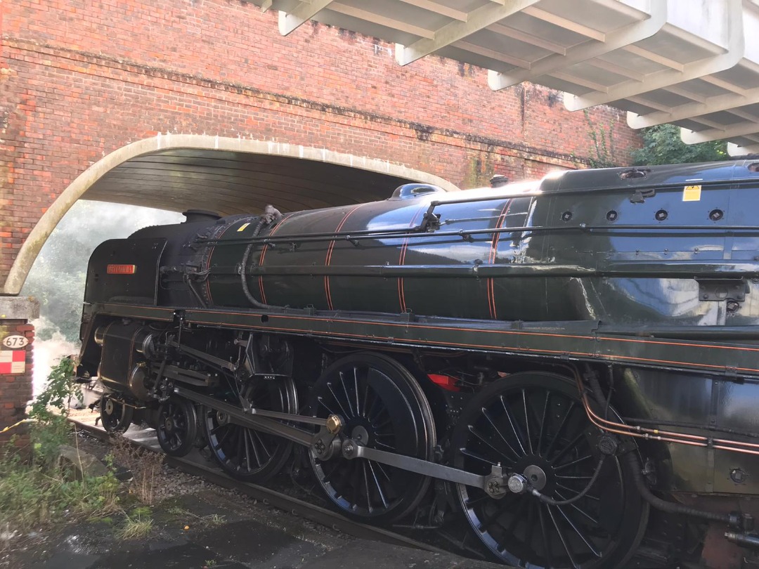 DJ Scania RigRider on Train Siding: Britannia 70000 with the Golden Arrow Charter Railtour stopping for a waterstop from Peterbrough to Canterbury West!
2/10/24