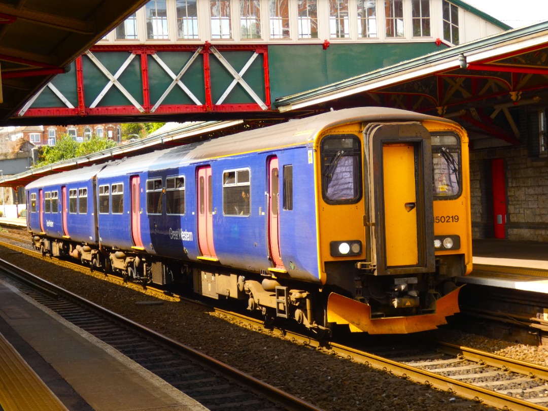 Jacobs Train Videos on Train Siding: #150219 is seen stood at Teignmouth station still sporting its First Great Western livery working a Great Western Railway
service...