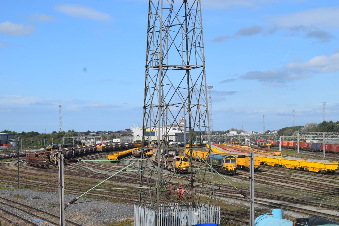 Hardley Distant on Train Siding: On Saturday 14th September 2024, I was lucky enough to be part of a tour of Crewe Basford Hall Yard courtesy of the Intercity
Railway...