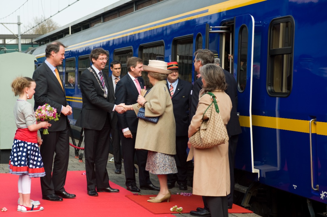 Evertjan de Rooij on Train Siding: In 2010 kwam koningin Beatrix haar koninklijke trein, de SR10, naar het Spoorwegmuseum brengen voor de tentoonstelling
'Royal...