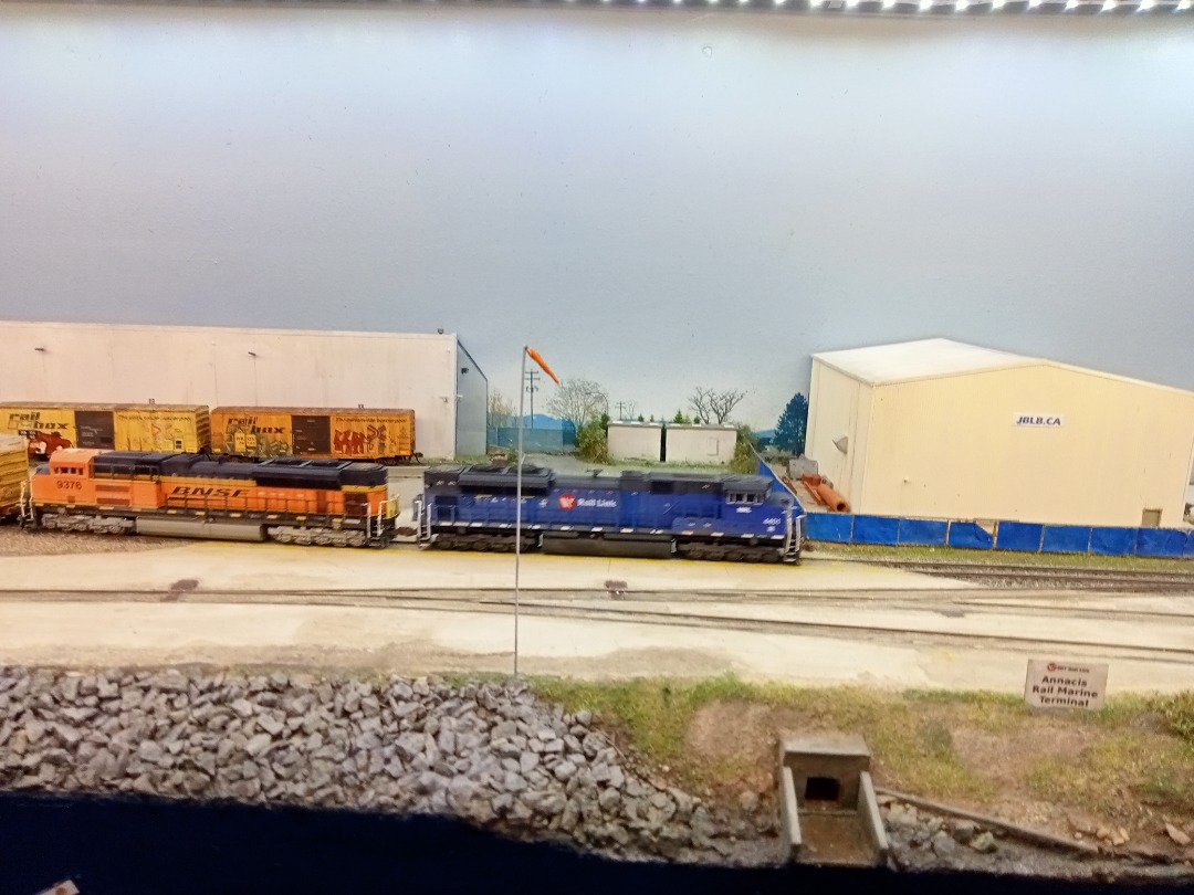 Richard Andrew Swayne on Train Siding: #modelrailway #nmra #nmrabr #h0scale #hoscale #modeltrains #nationalmodelrailroadassociation #modelrailroad #maidenhead
#train