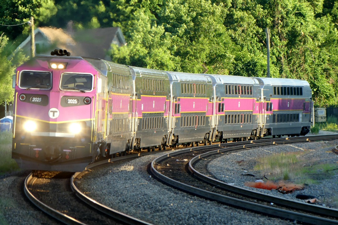 Old Colony Productions on Train Siding: With my bike fixed, trips to the train tracks becomes a common thing for me, here are some photos!