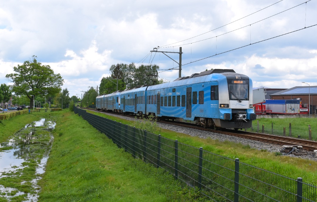 NL Rail on Train Siding: Keolis Protos 5035 en 5032 komen bijna aan in station Barneveld Zuid als RS 34 naar Ede Wageningen.