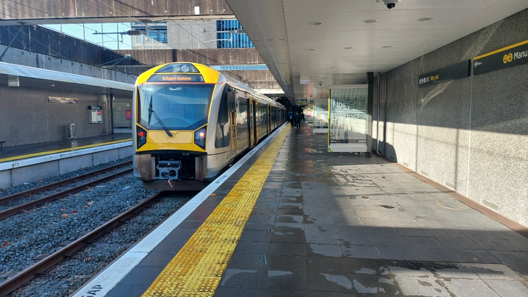 YT_JoshRBX on Train Siding: Taken at Manukau Train Station during the first attempt at ATS (All The Stations) for Auckland.