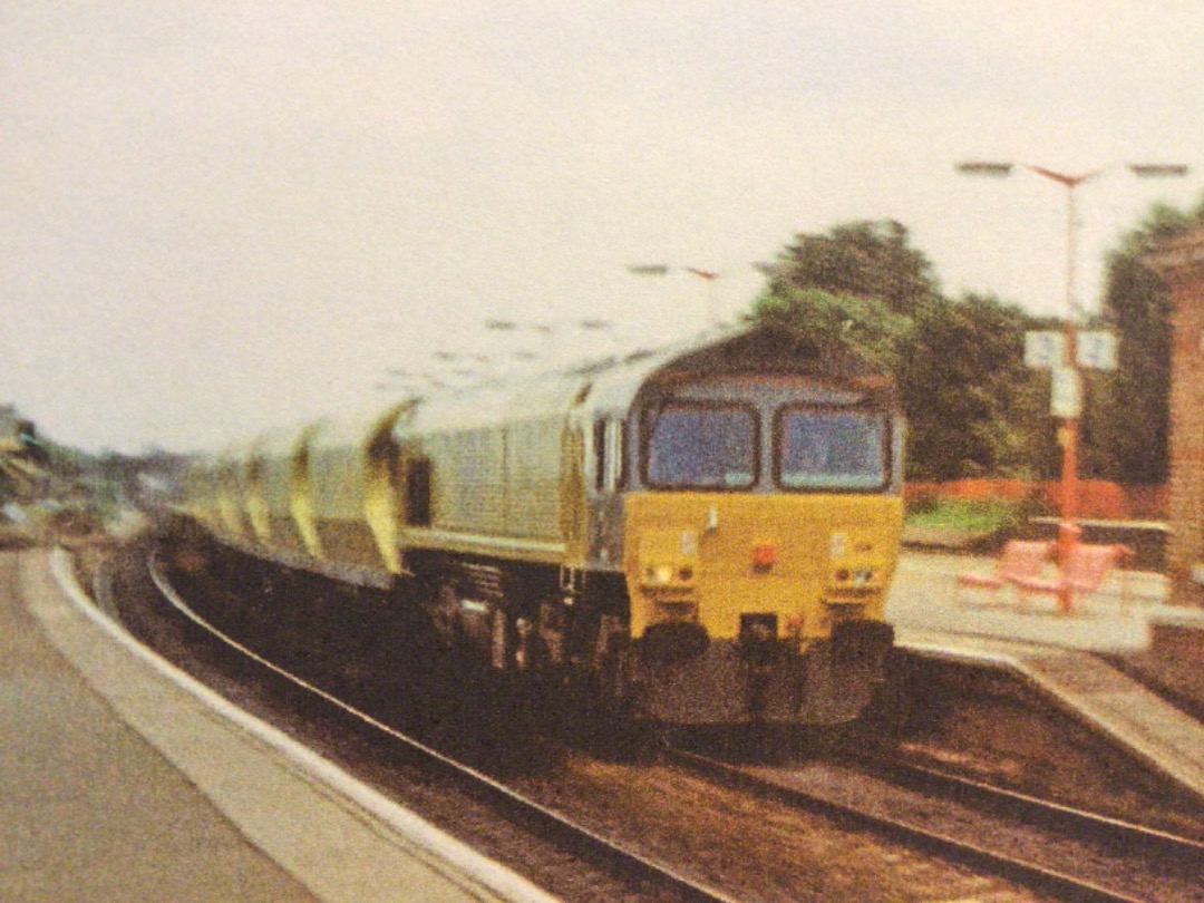 Alex Coomber on Train Siding: A Class 59/1 No. 59104. Amey Roadstone emulated Foster Yeoman and acquired its own locomotives from the United States. No. 59104
Village...